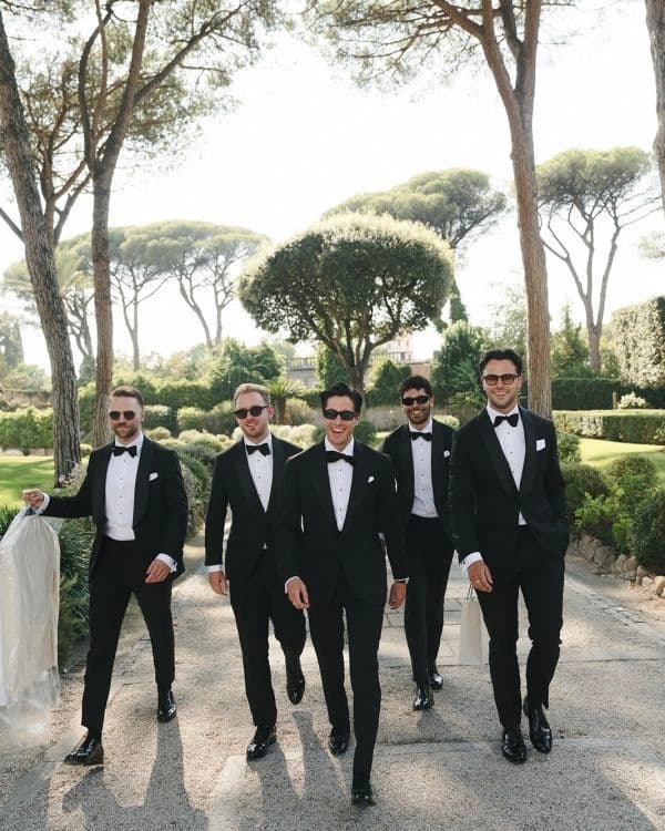 How to Use QR Codes to Collect Event Photos from Guests